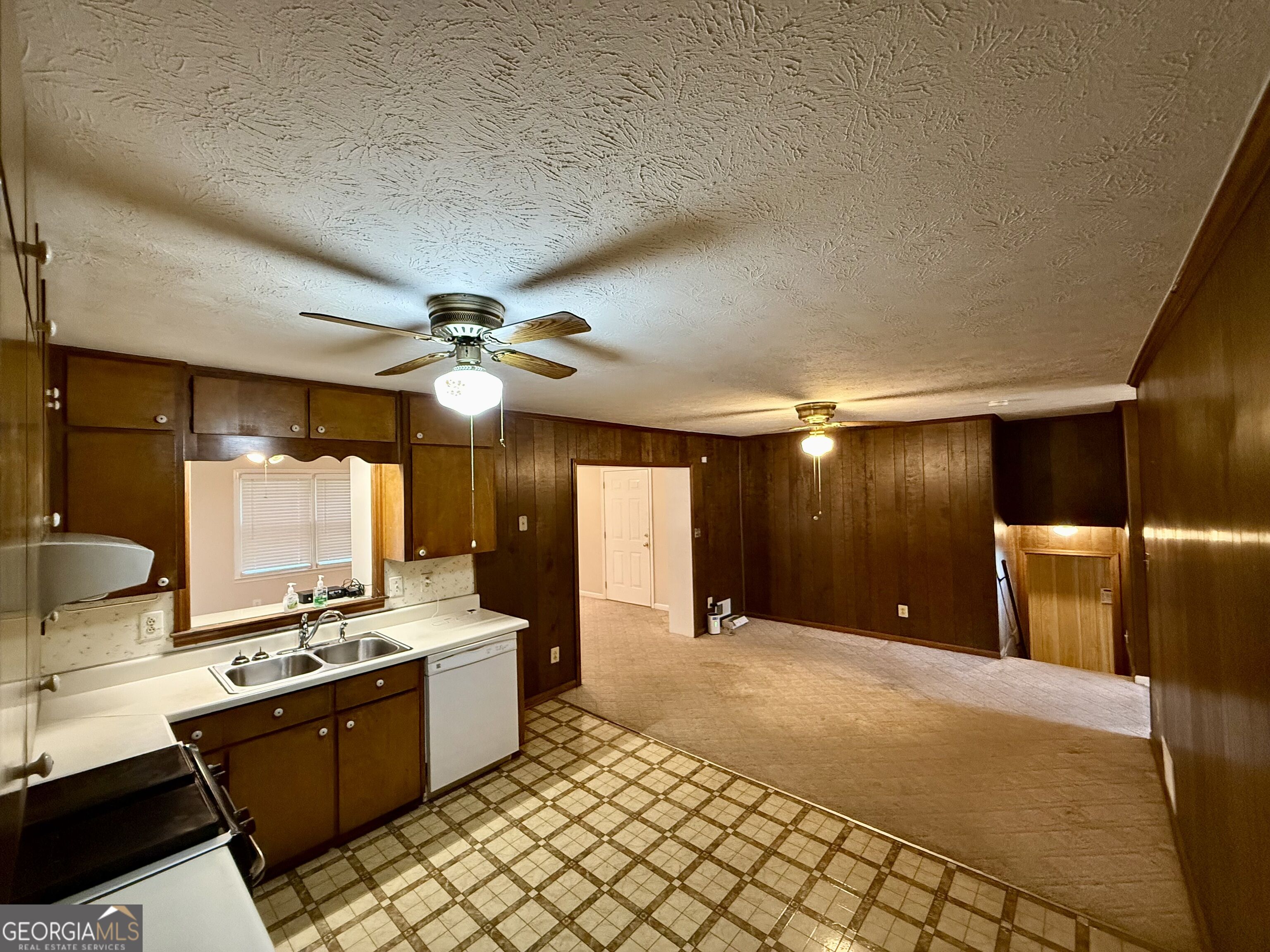 6641 Londonderry Drive Property Photo 12