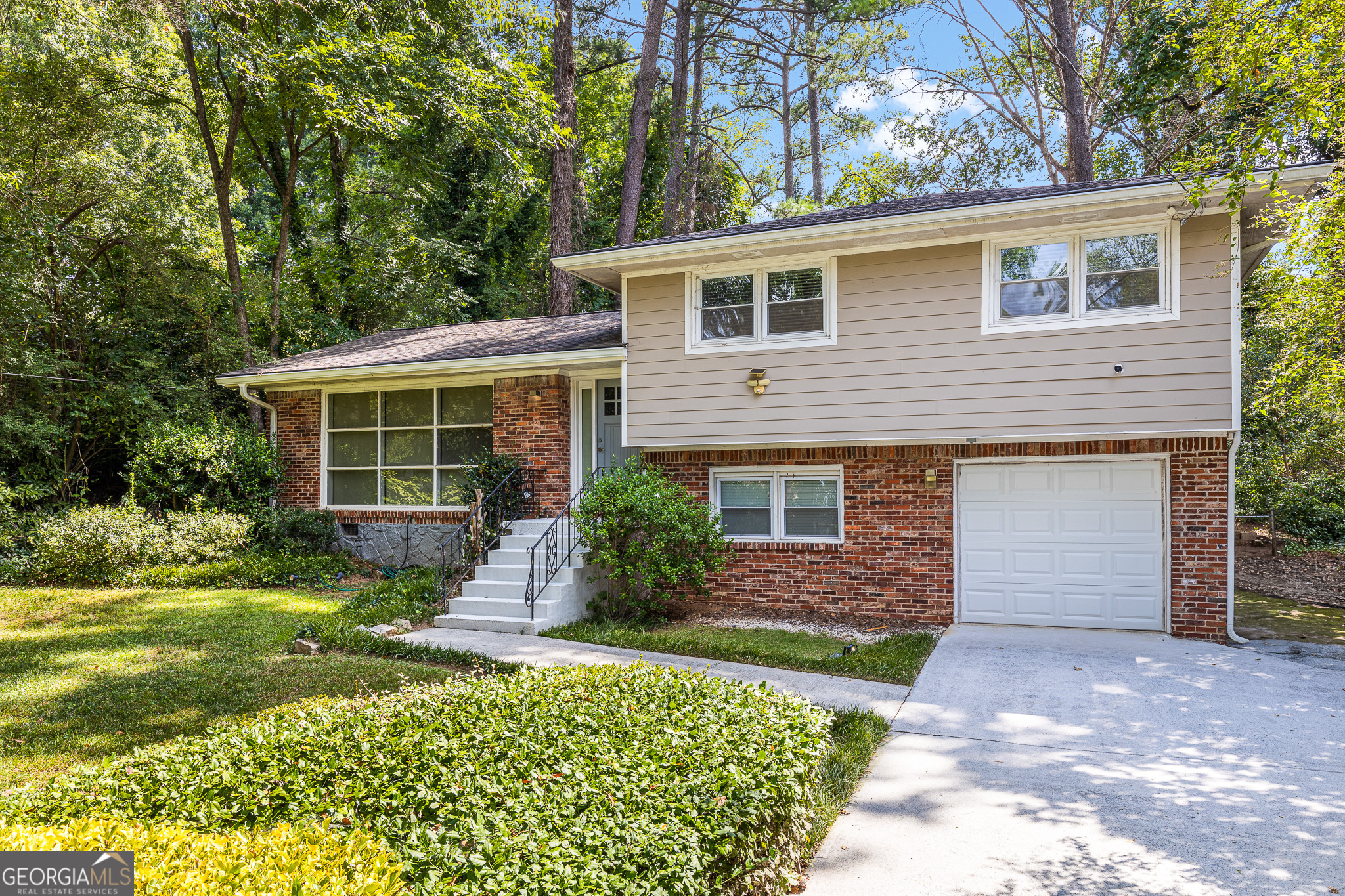 629 Willivee Drive Property Photo 1