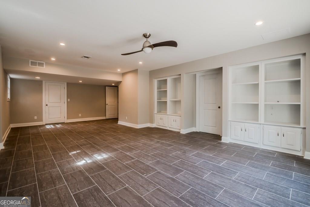 629 Willivee Drive Property Photo 8