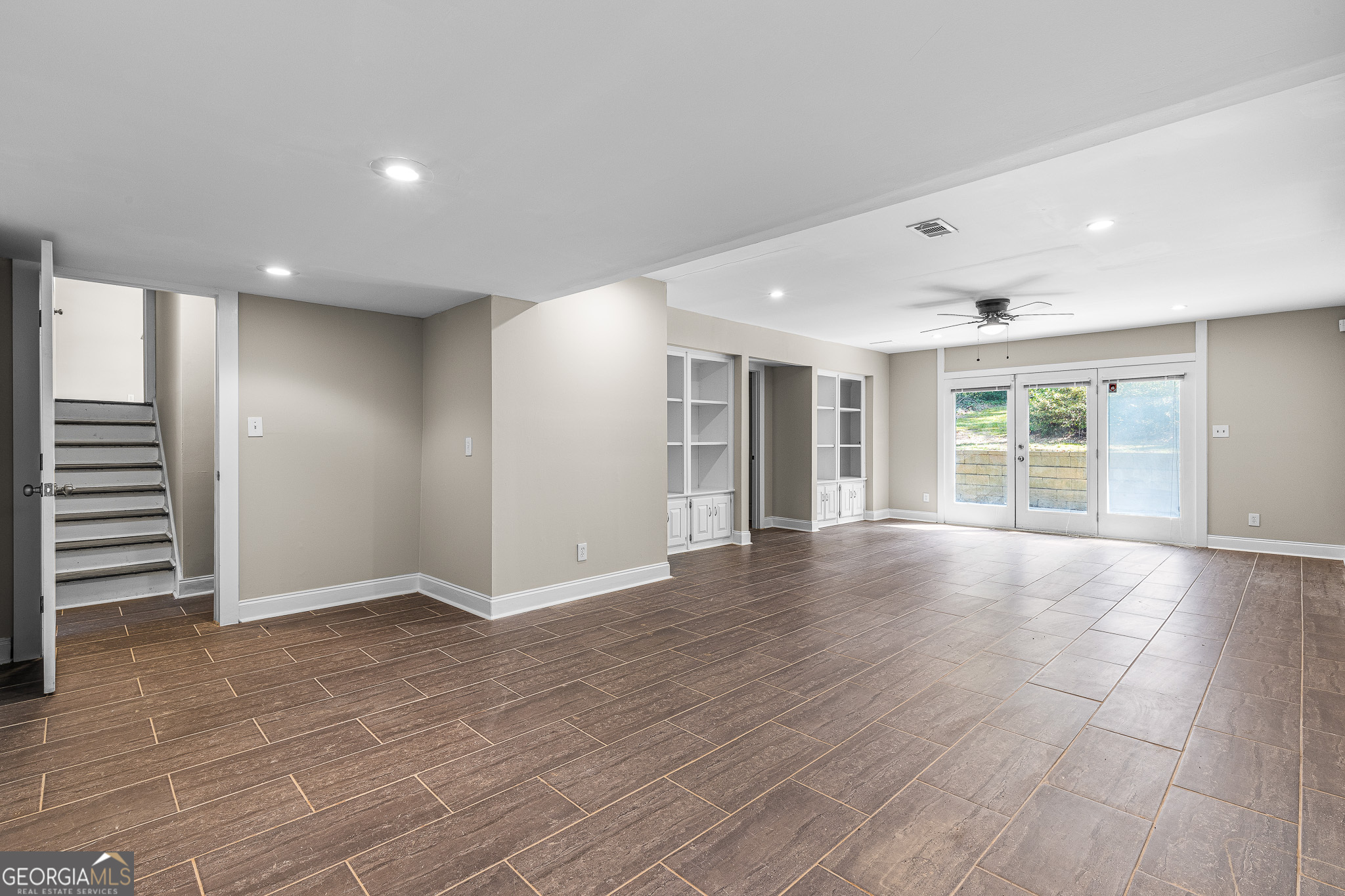 629 Willivee Drive Property Photo 10