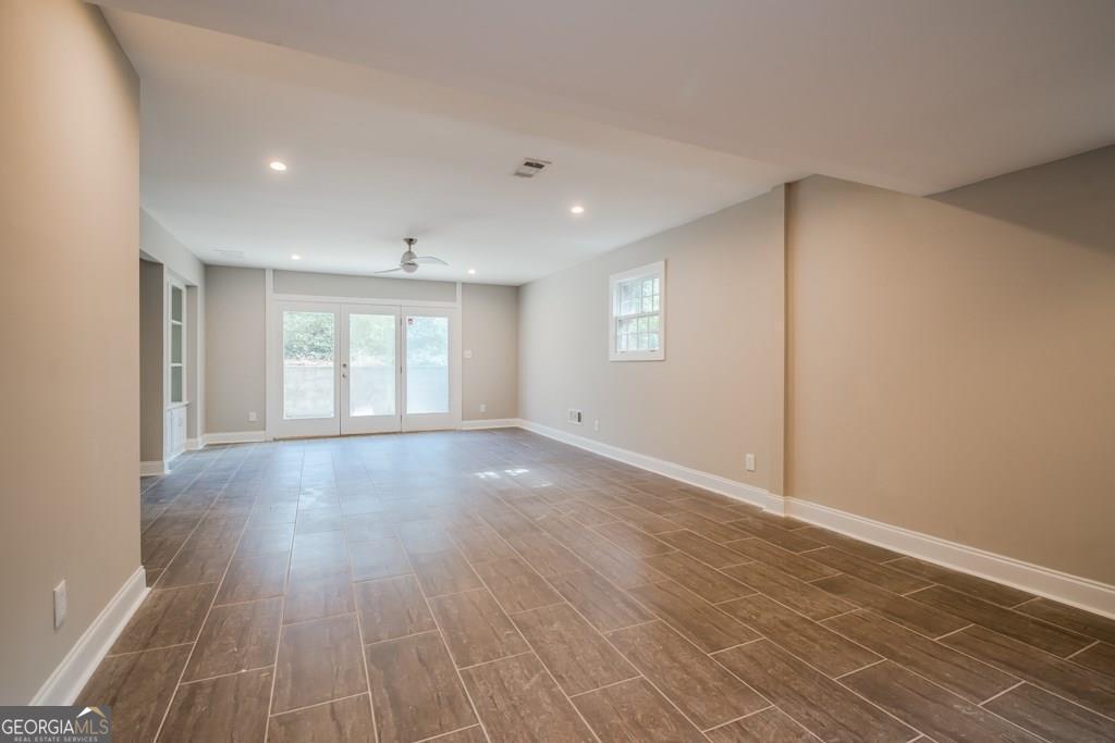 629 Willivee Drive Property Photo 11
