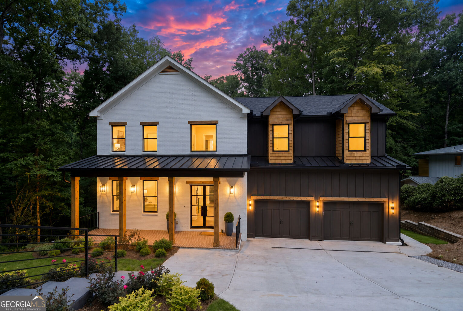 132 Lakeshore Drive Ne Property Photo 1