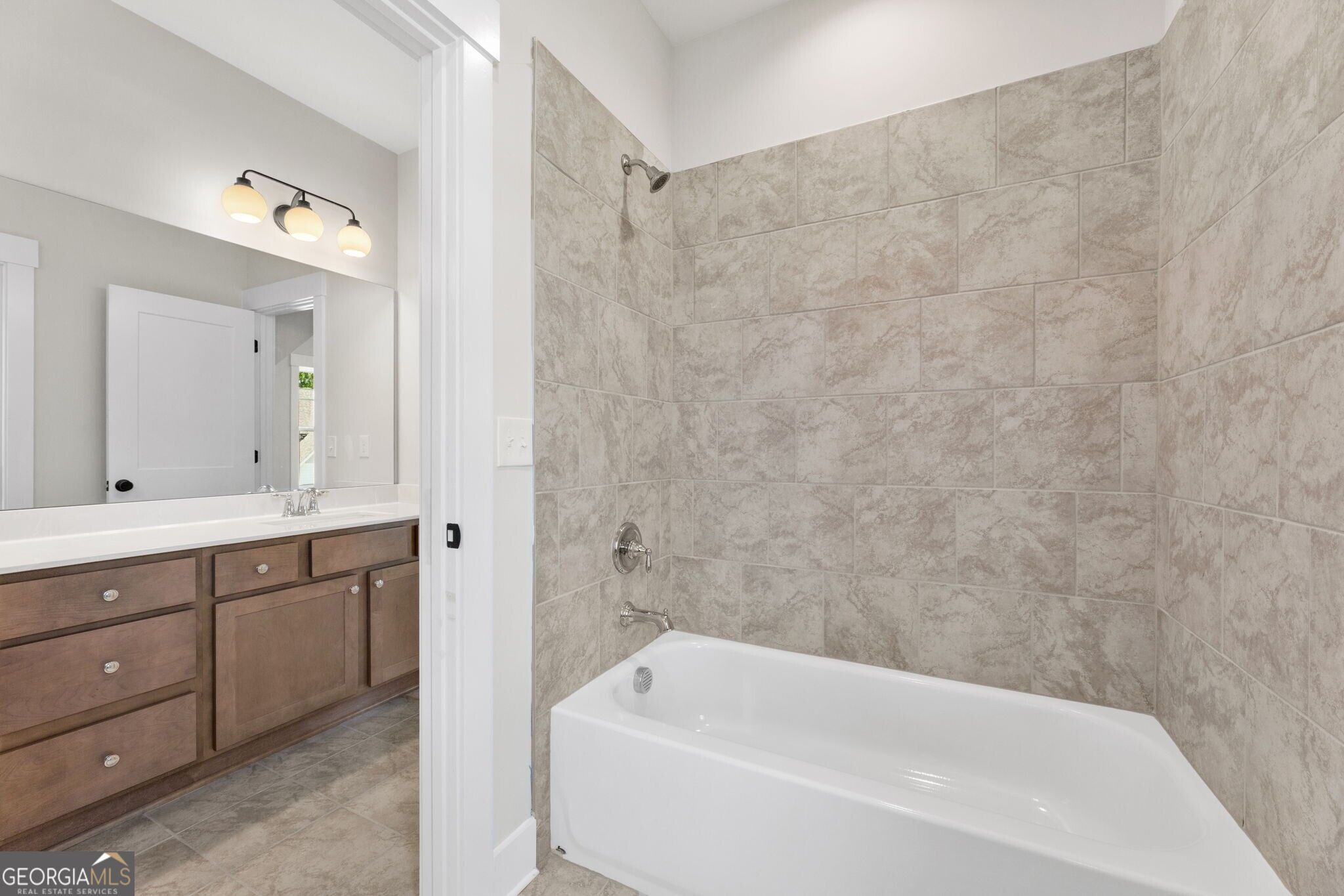 3335 Hillshire Drive Property Photo 21