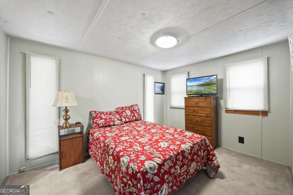 572 Imperial Drive Property Photo 39