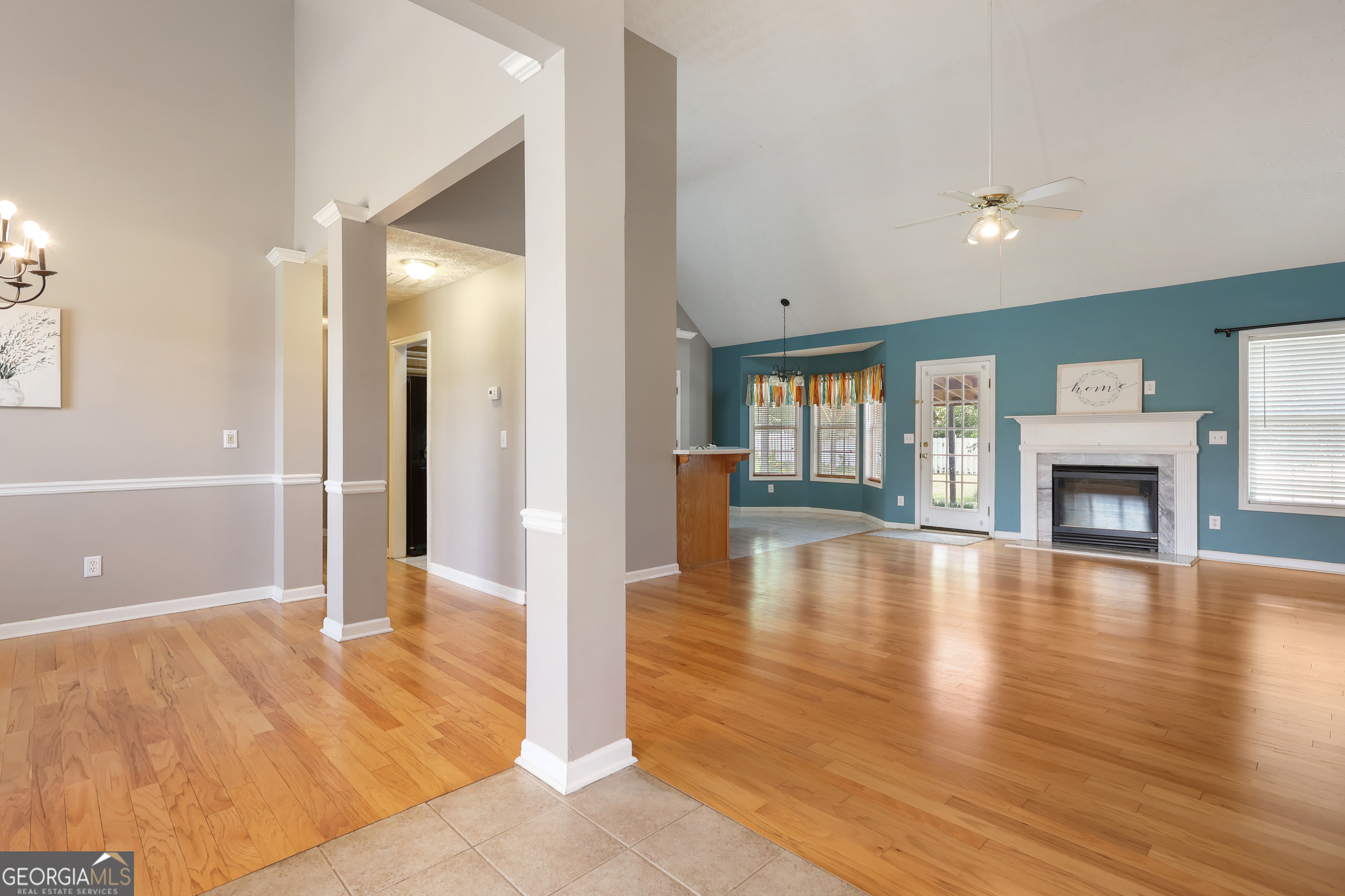 200 Chatfield Way Property Photo 4