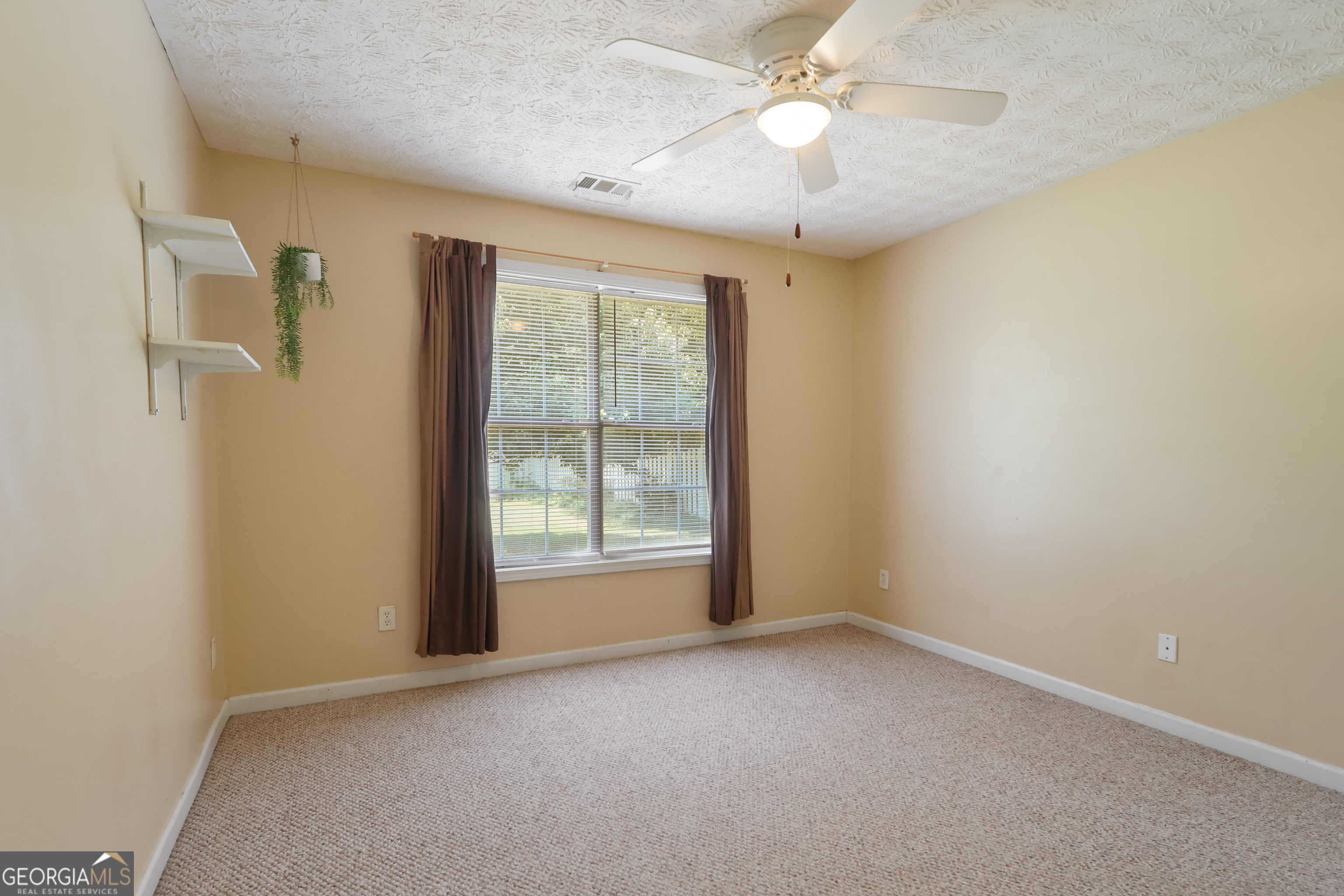 200 Chatfield Way Property Photo 17