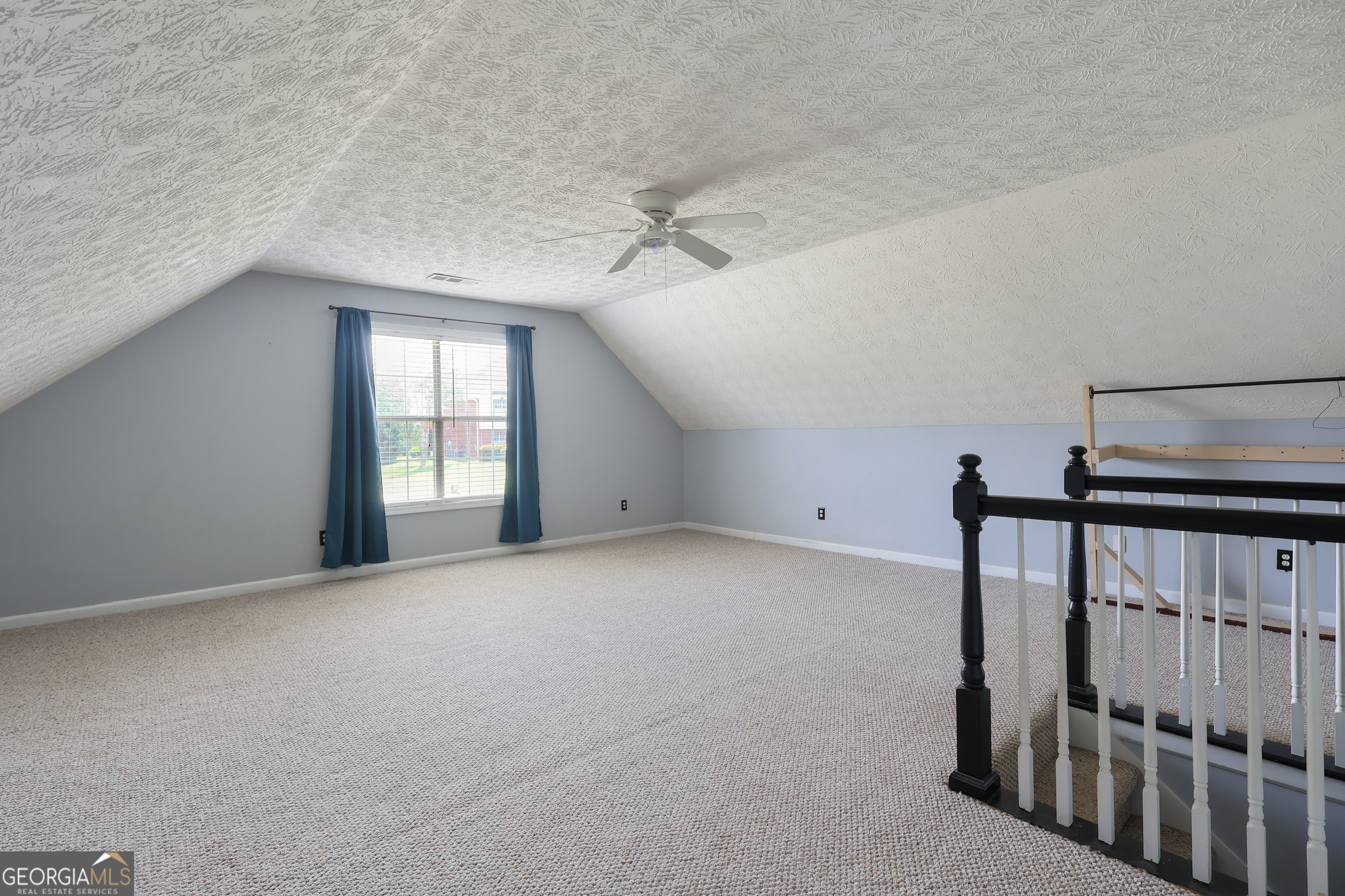 200 Chatfield Way Property Photo 21