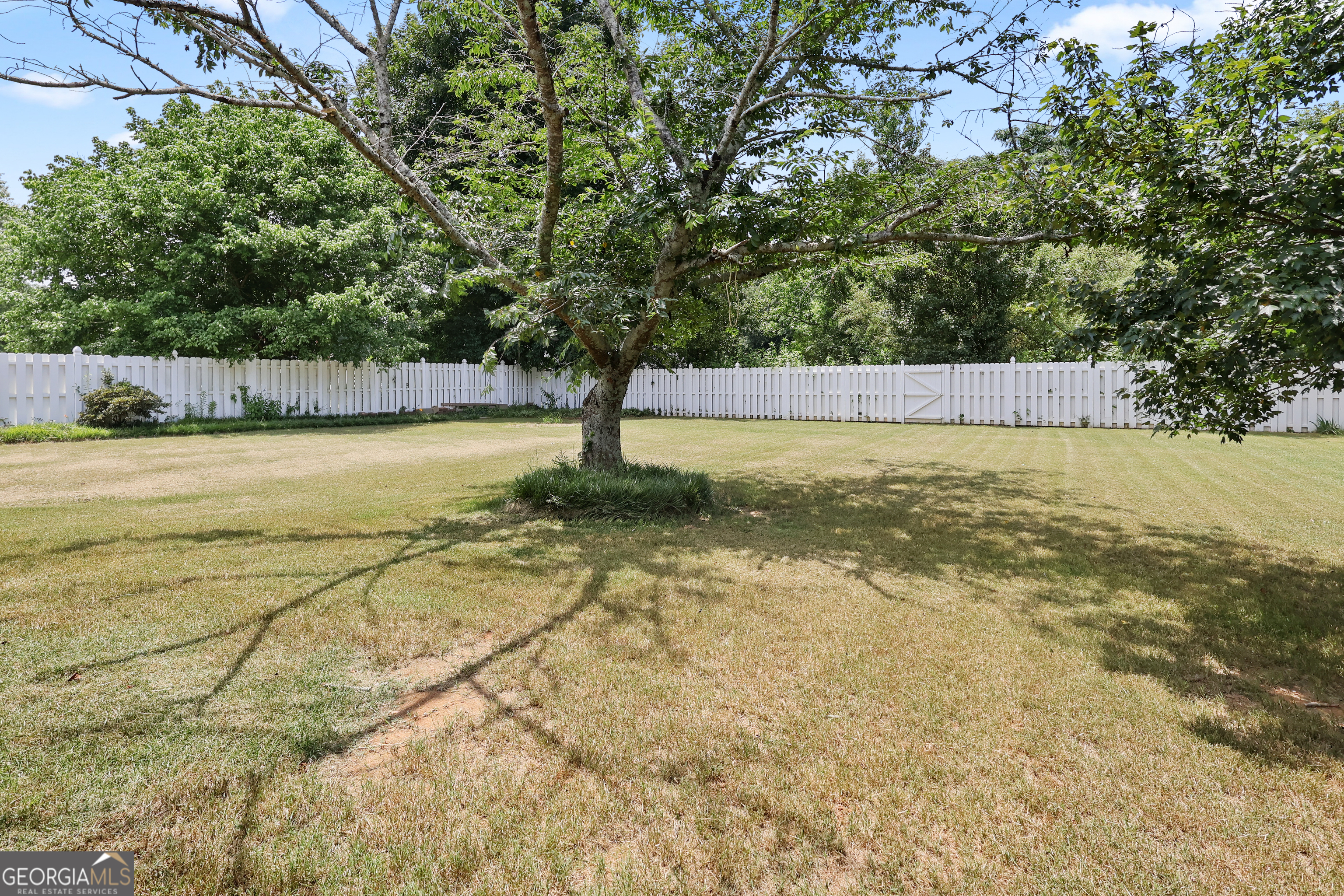 200 Chatfield Way Property Photo 26