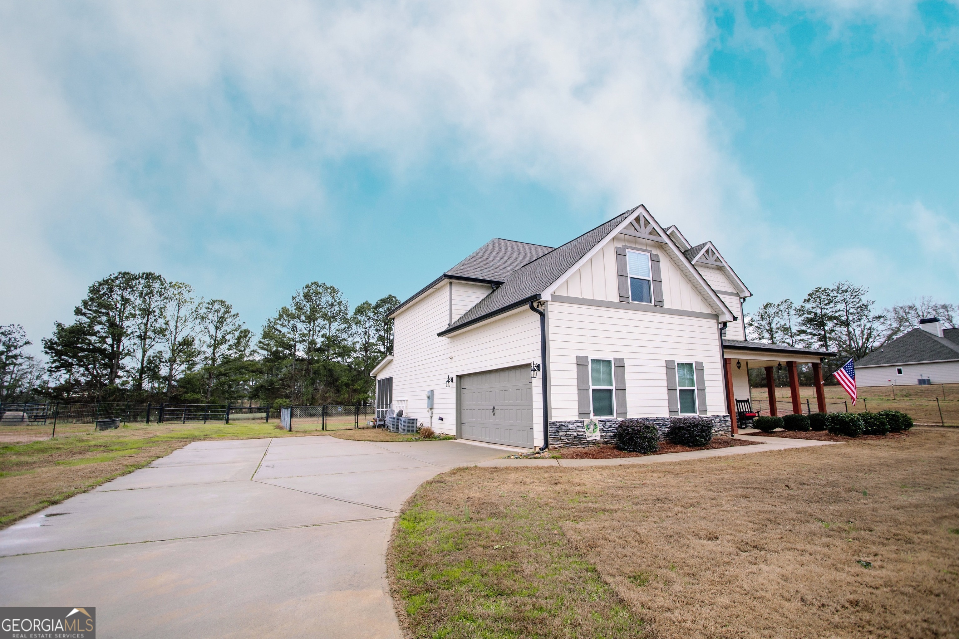 3221 Hollonville Road Property Photo 3
