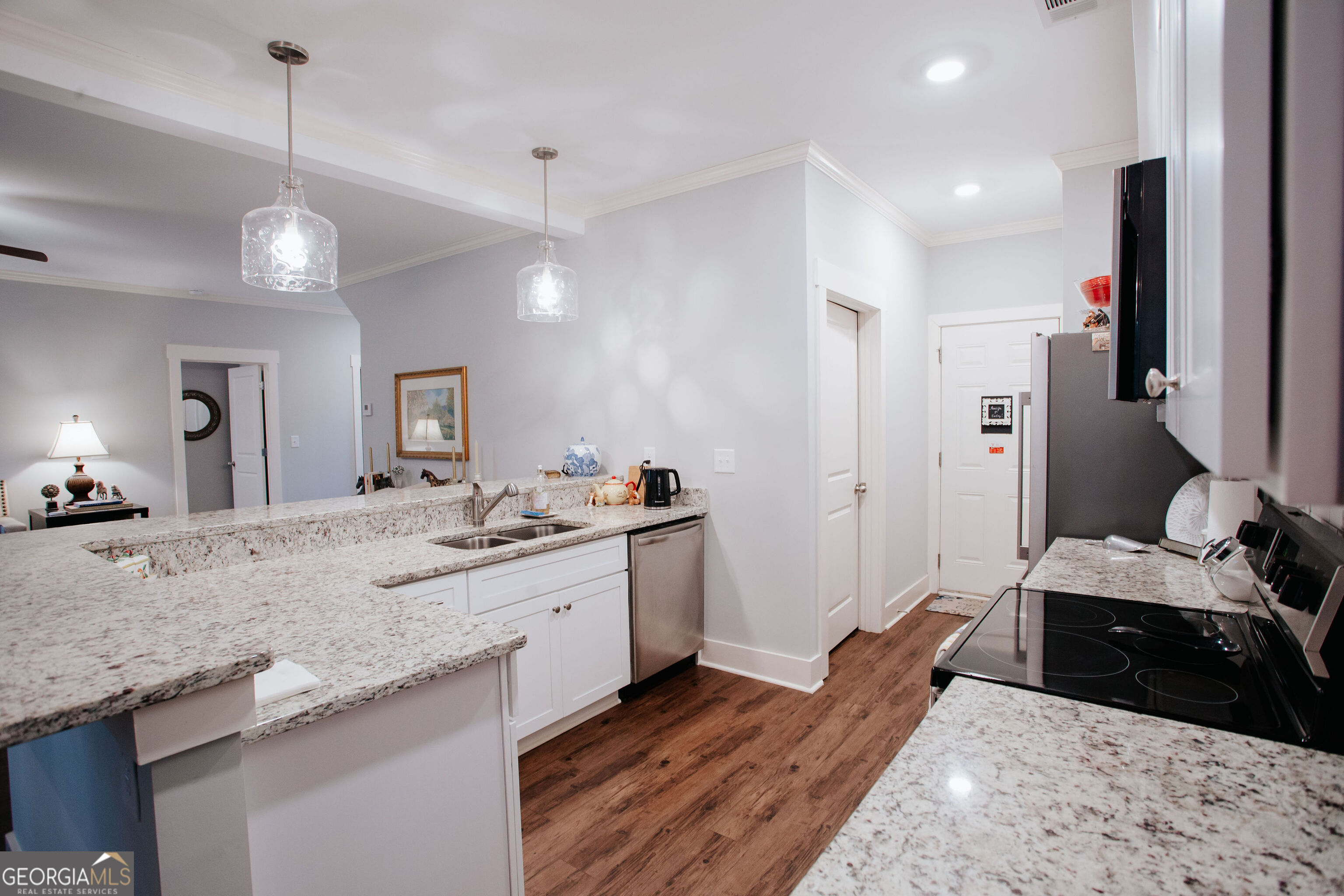 3221 Hollonville Road Property Photo 15