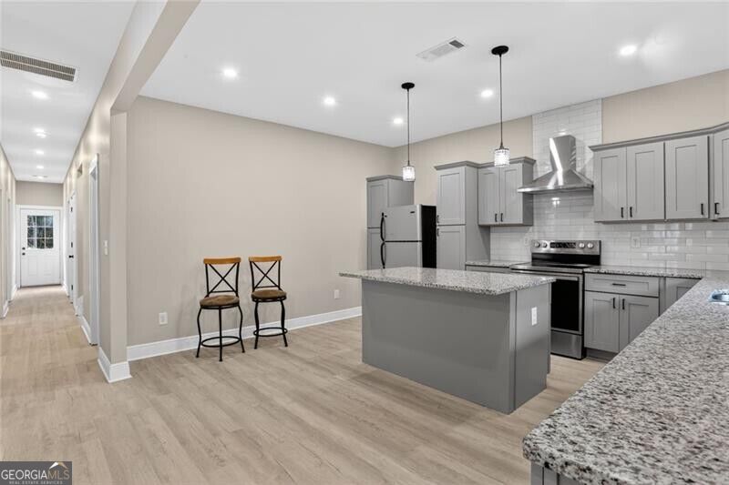 607 E Solomon Street Property Photo 5
