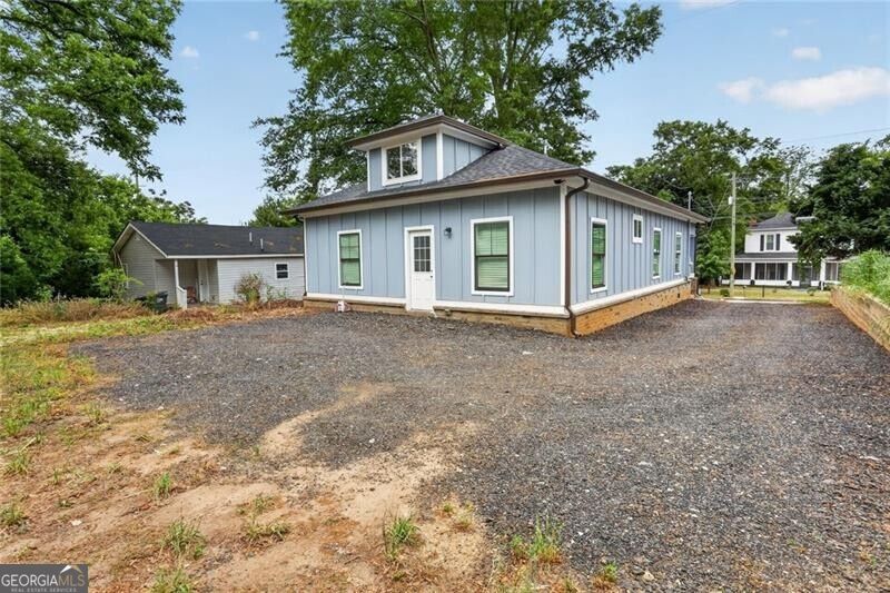 607 E Solomon Street Property Photo 22