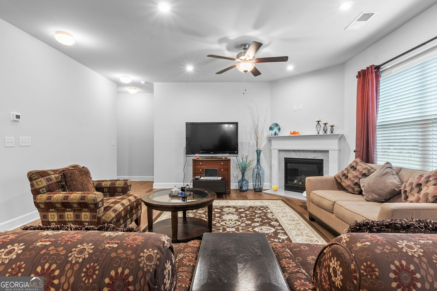 5467 Fountain Head Lane Property Photo 15