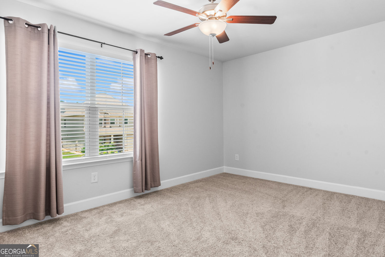 5467 Fountain Head Lane Property Photo 27