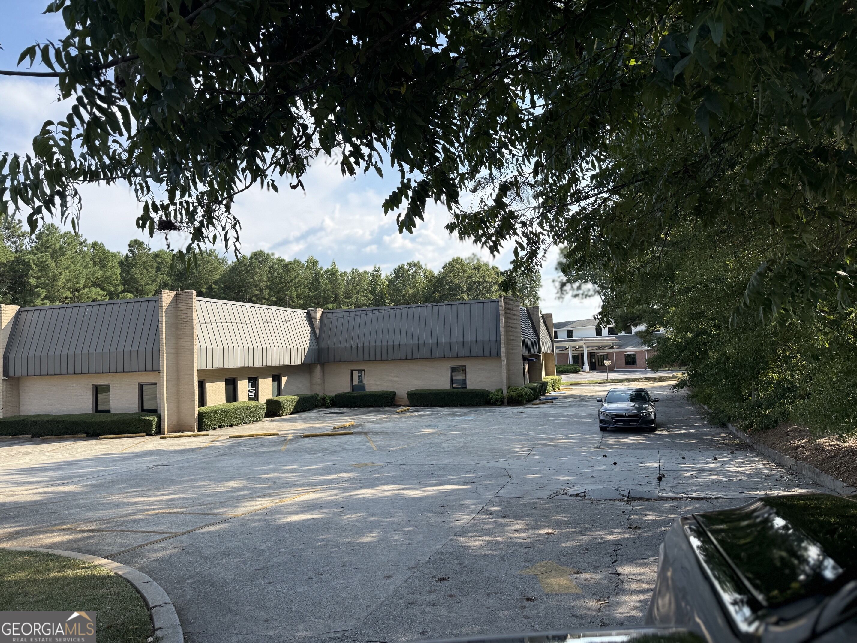 704 Breedlove Drive Property Photo 1