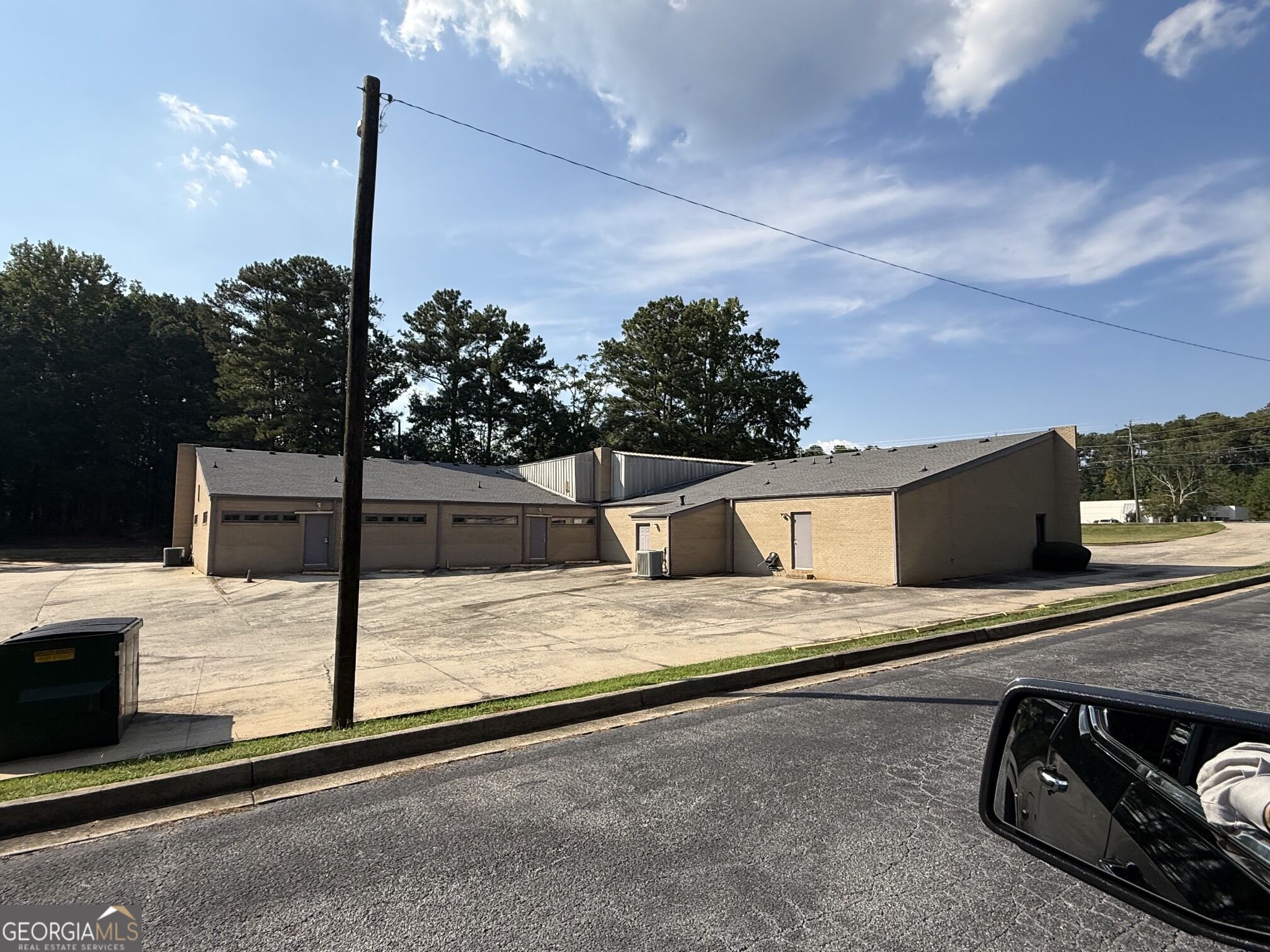 704 Breedlove Drive Property Photo 4