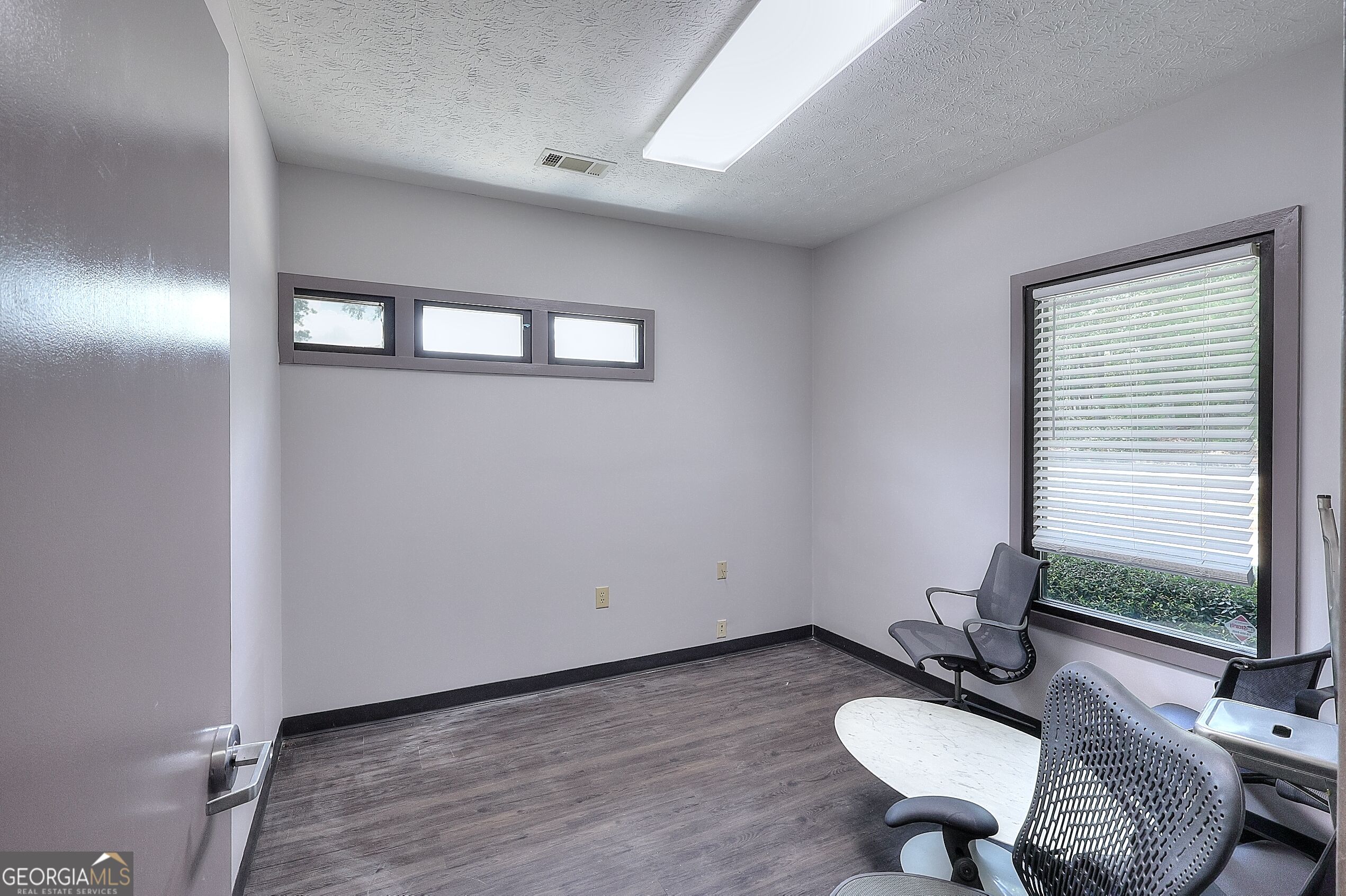 704 Breedlove Drive Property Photo 11