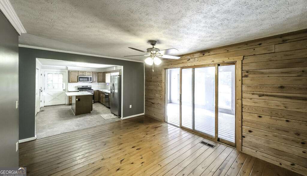 516 Dickerson Road Property Photo 10