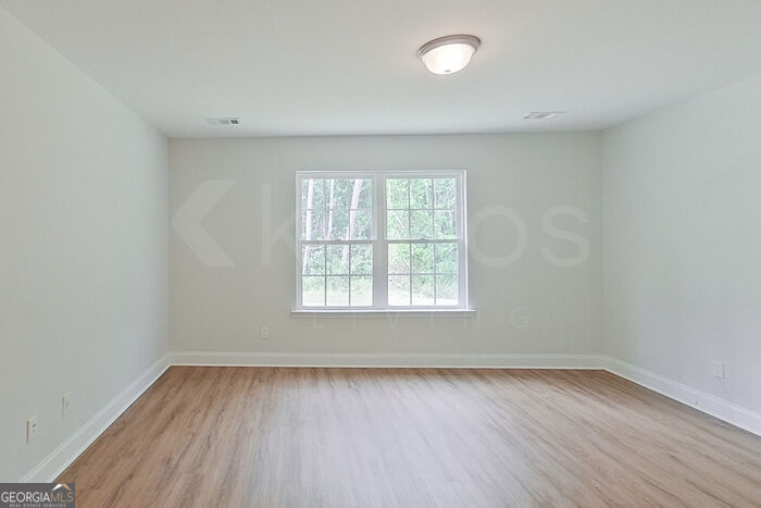 223 Western Red Cedar Drive Property Photo 16