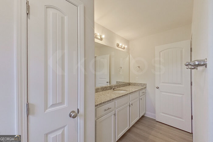 223 Western Red Cedar Drive Property Photo 18