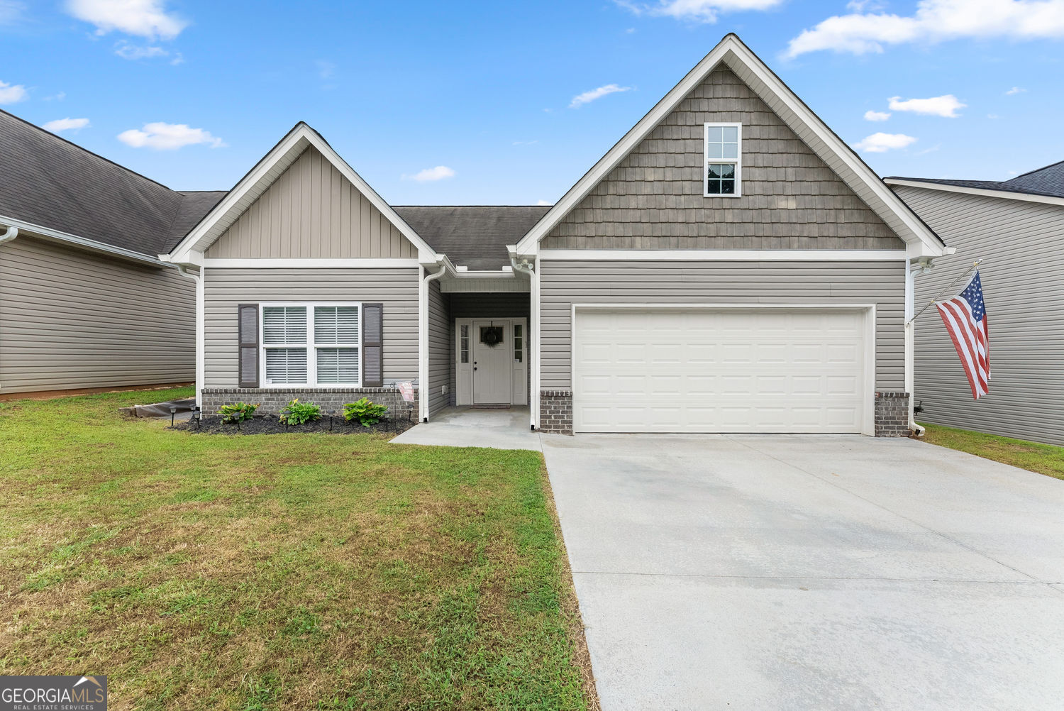 177 Highland Pointe Drive Property Photo 1