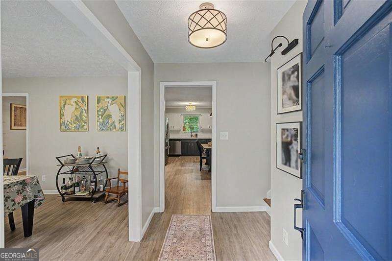 2204 Pine Point Drive Property Photo 4