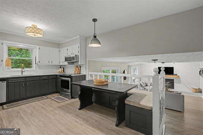 2204 Pine Point Drive Property Photo 9