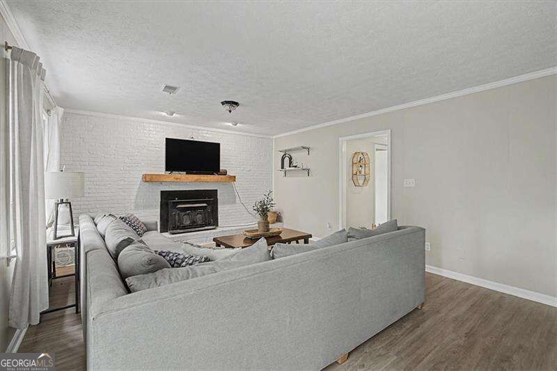 2204 Pine Point Drive Property Photo 11
