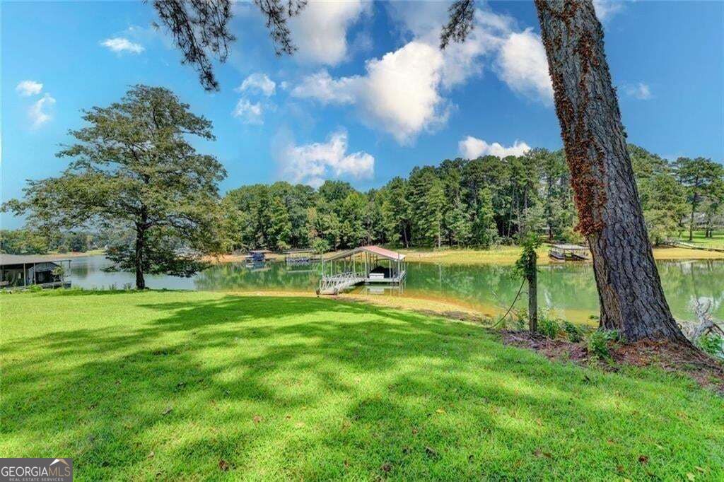 7470 Fields Drive Property Photo 4