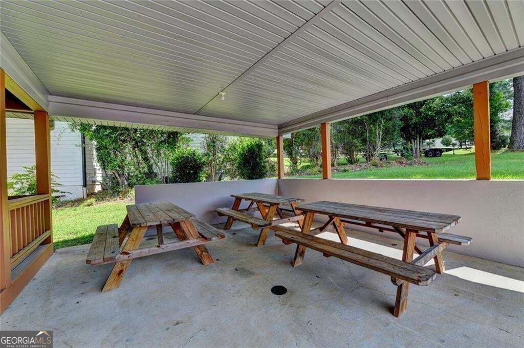 7470 Fields Drive Property Photo 23