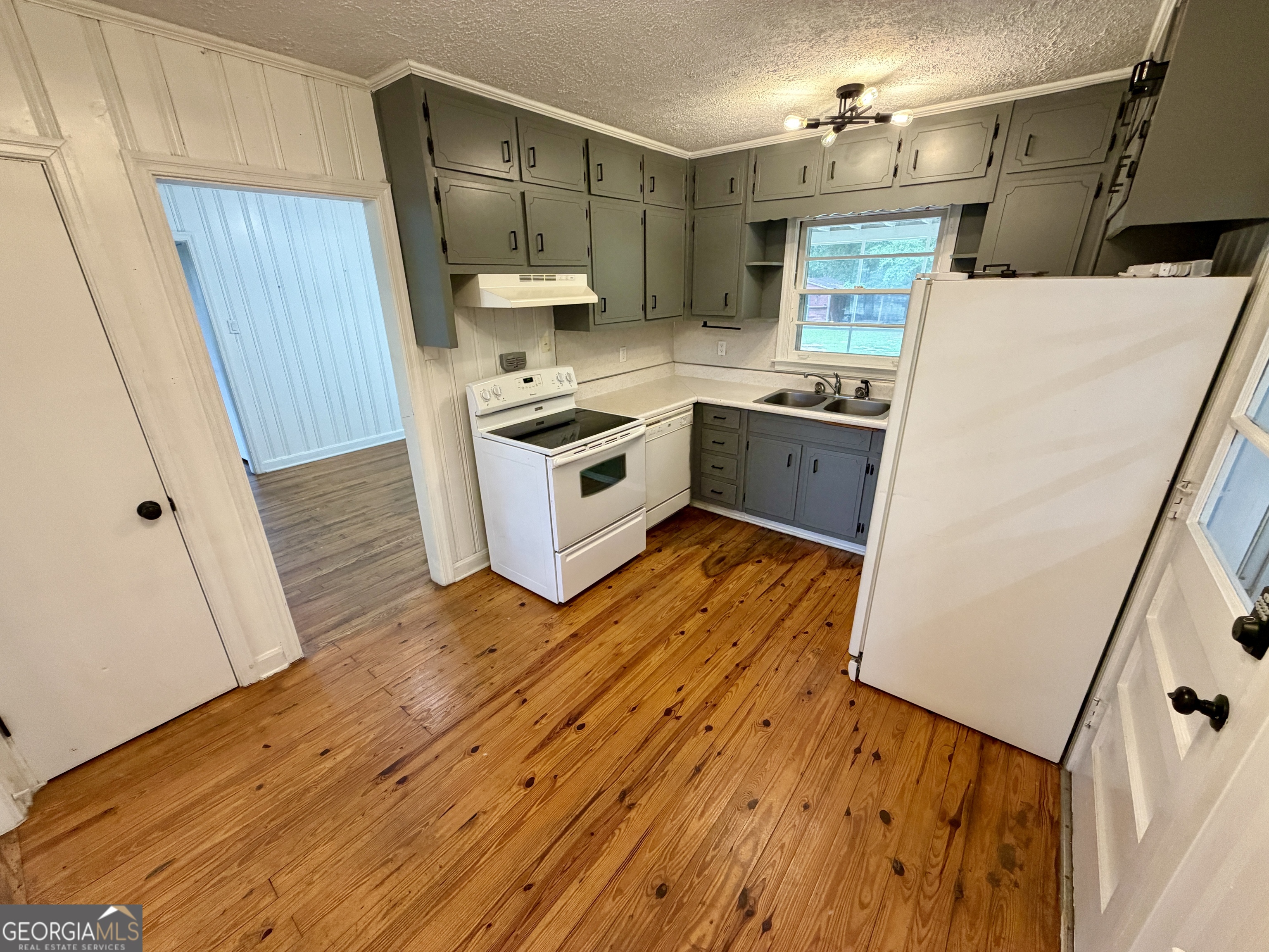 101 Morgan Drive Property Photo 6