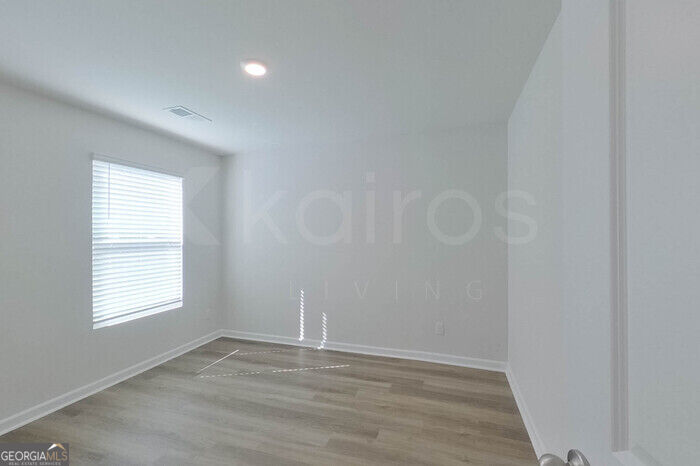 112 Overstreet Way Property Photo 14