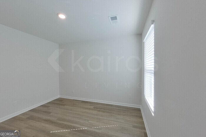 112 Overstreet Way Property Photo 16