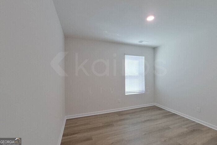 112 Overstreet Way Property Photo 17