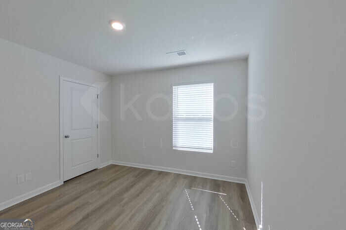 112 Overstreet Way Property Photo 18