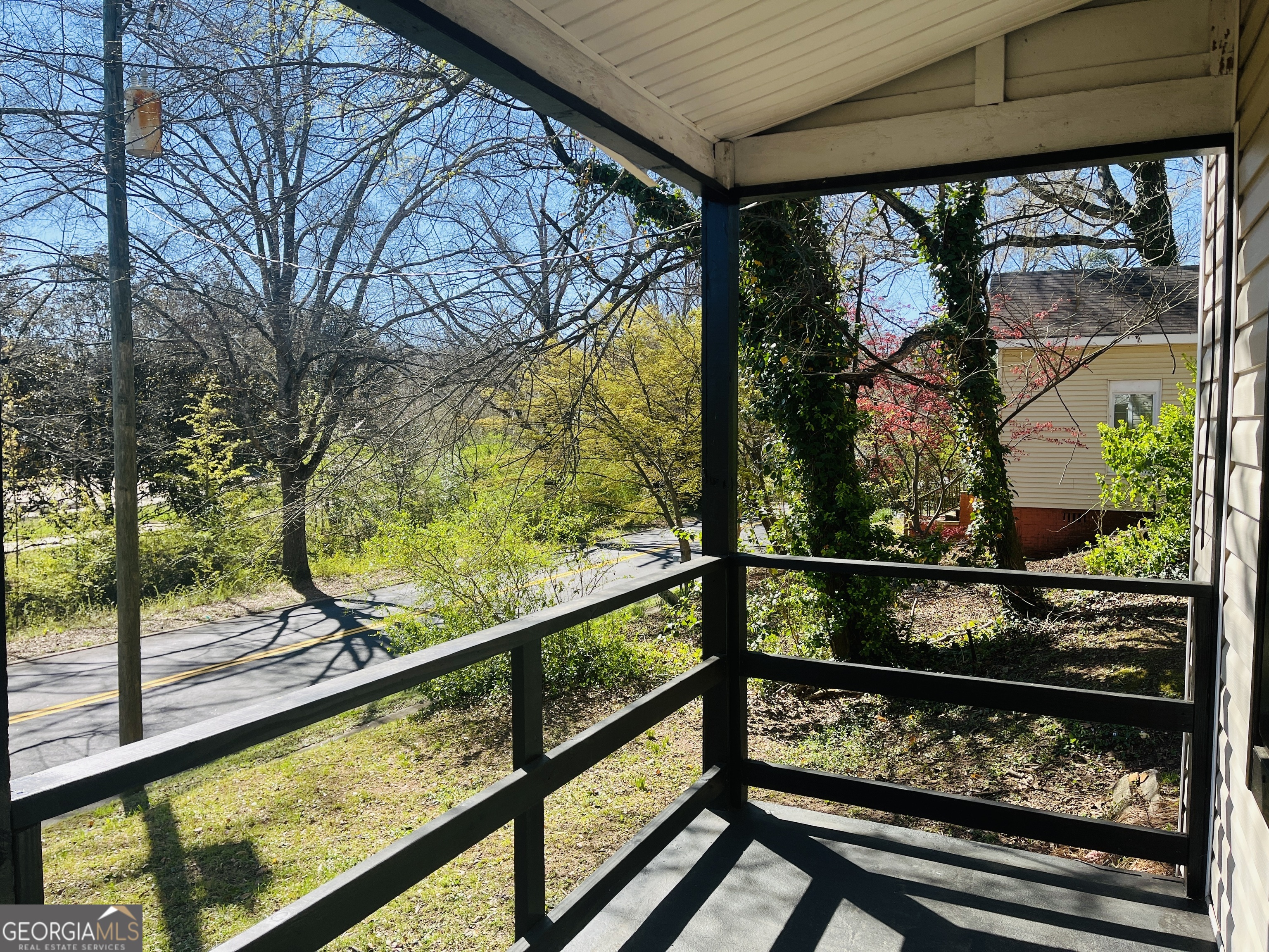 1318 Forrest Avenue Property Photo 3