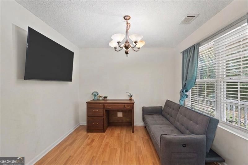 1401 Flanagan Mill Drive Property Photo 2