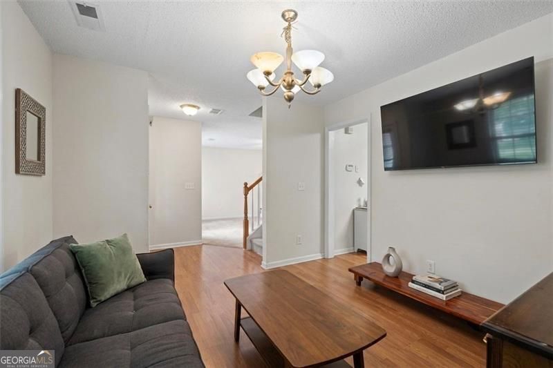 1401 Flanagan Mill Drive Property Photo 6