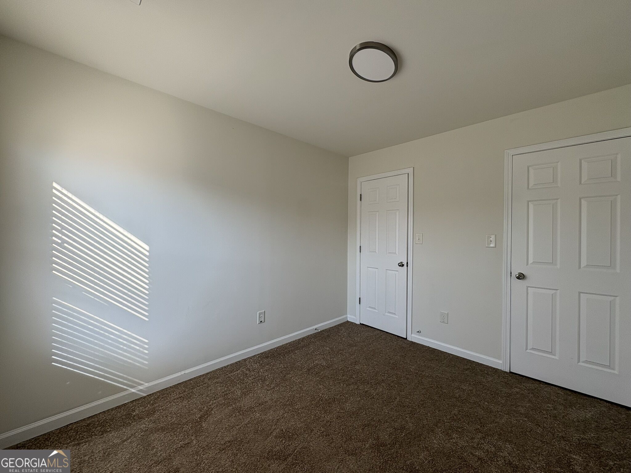 2193 Executive Drive Property Photo 12