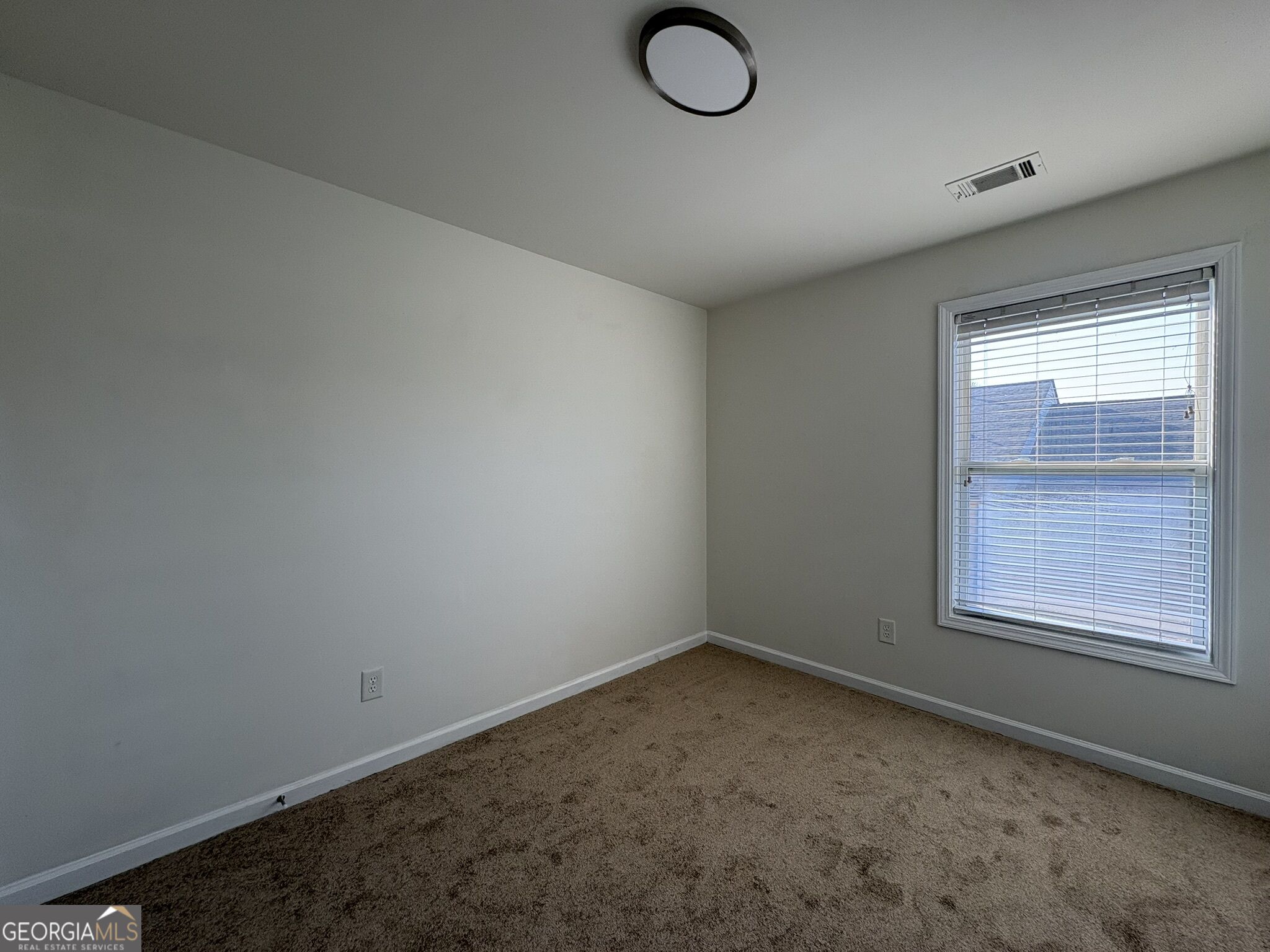2193 Executive Drive Property Photo 14