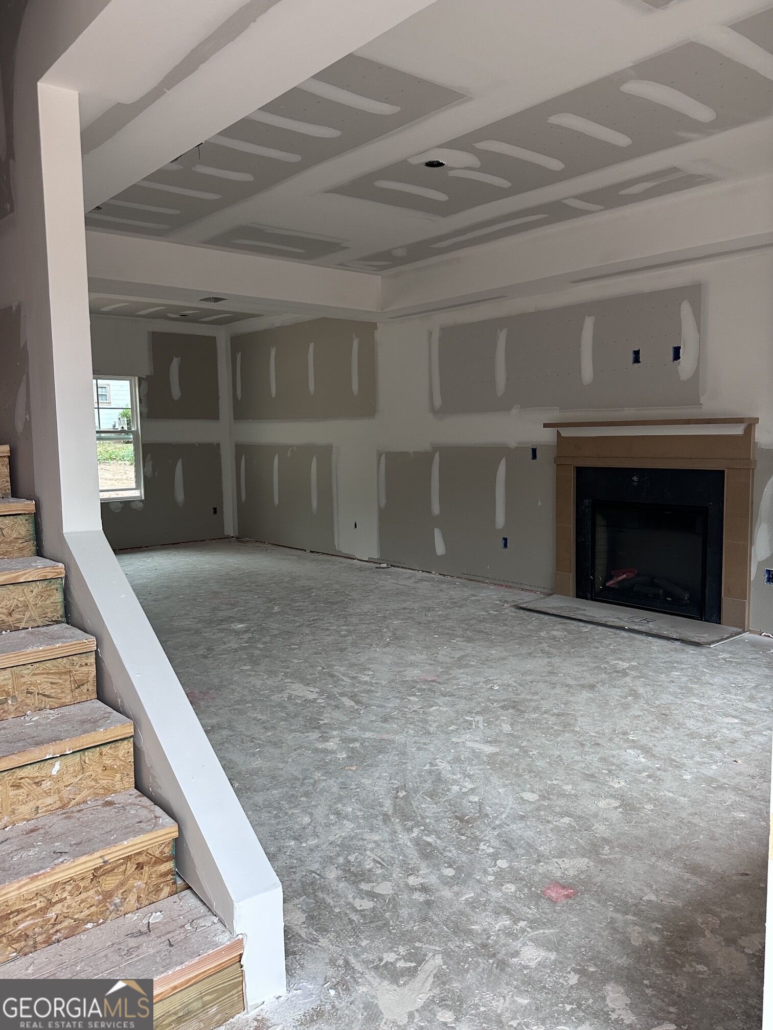 175 Pine Street Property Photo 5