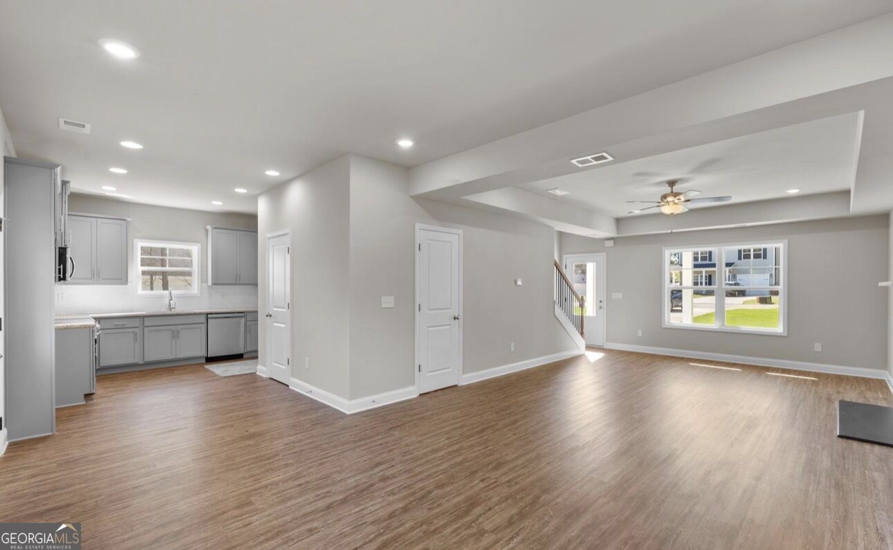 175 Pine St Property Photo 7