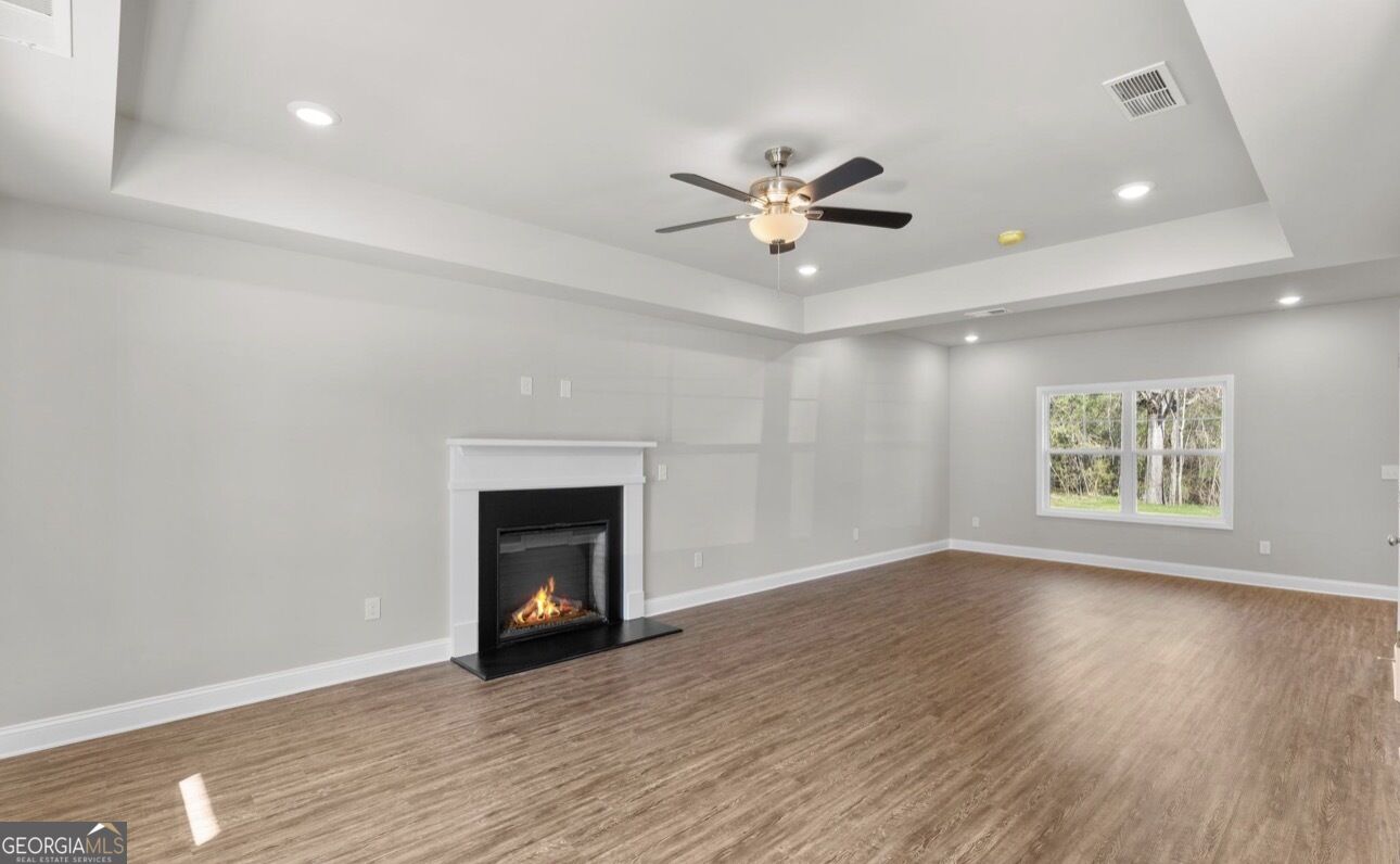 175 Pine St Property Photo 8