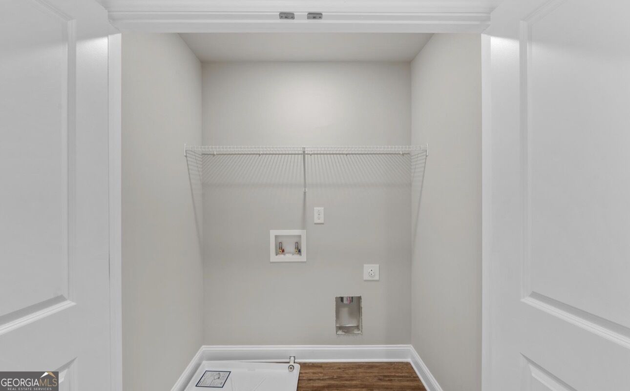 175 Pine St Property Photo 12