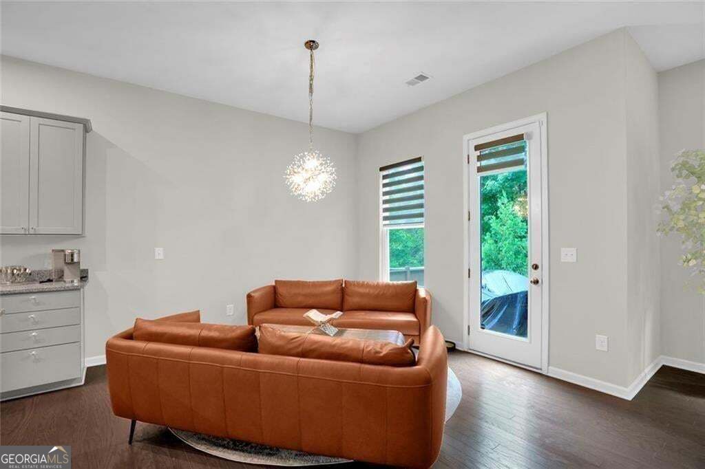 3855 Tamberly Way Property Photo 18