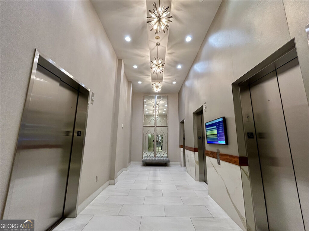 250 Pharr Road Ne Apt 1801 Property Photo 6