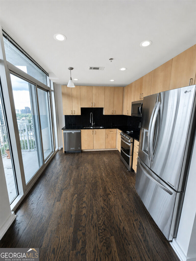 250 Pharr Road Ne Apt 1801 Property Photo 10