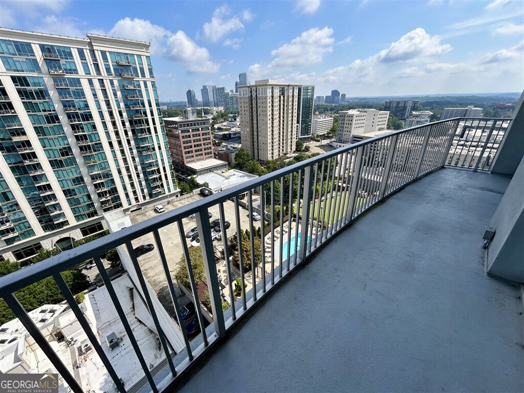 250 Pharr Road Ne Apt 1801 Property Photo 14