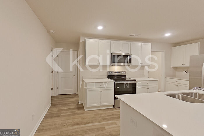 129 Inez Avenue Property Photo 4
