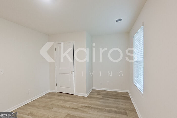 129 Inez Avenue Property Photo 8